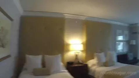 Augustus Strip View, 2 Queens bed picture #2