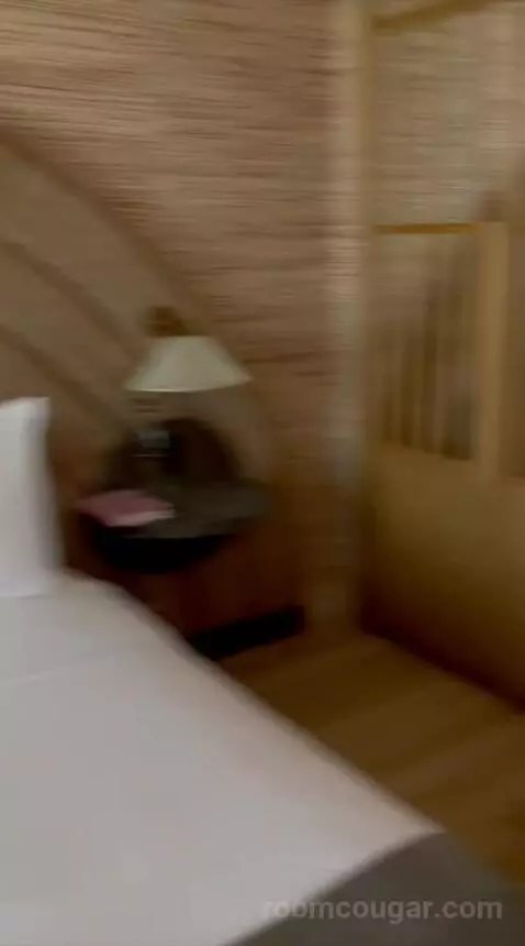 Deluxe King Room - Mobility Accessible (#345) bed picture #1