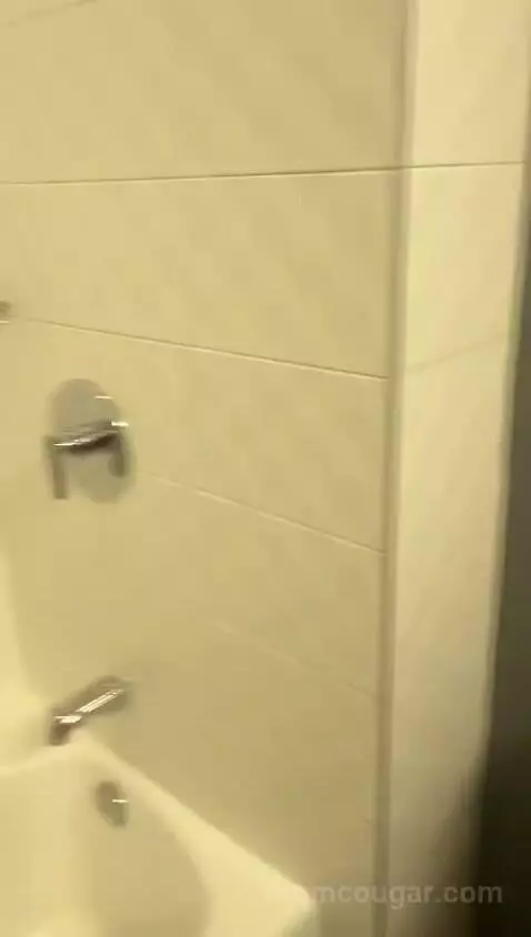 Classic Room, Guest Room, 1 King bathroom picture #8