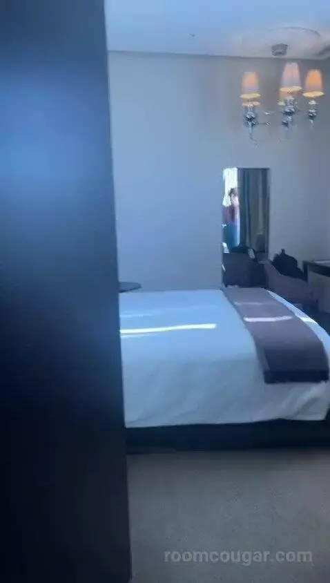 Junior Suite bed picture #10
