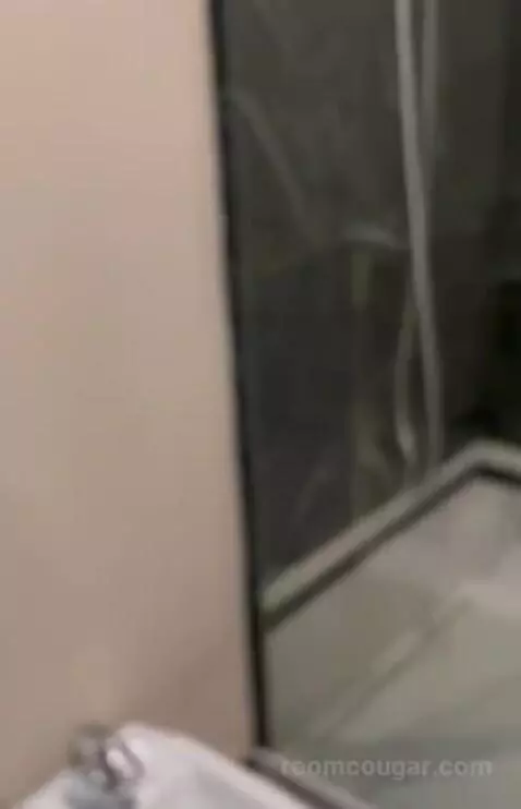 Standard Queen Room bathroom picture #5