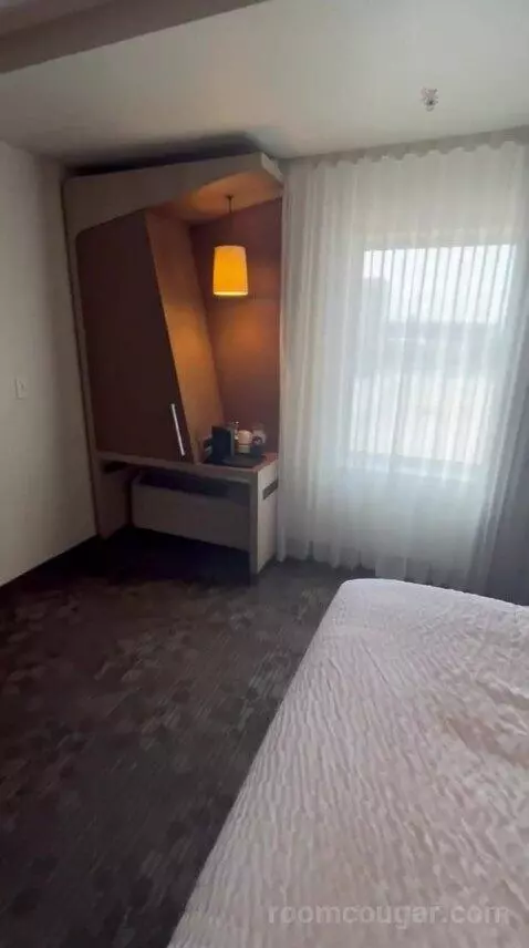Queen Room with Two Queen Beds - Hearing Accessible bed picture #7