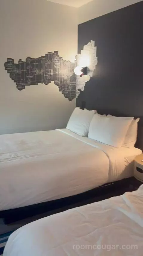 Guest Room, 2 Queen bed picture #4