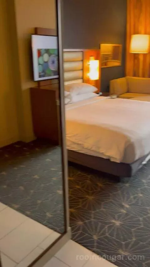 King Room with M Club Access picture #3