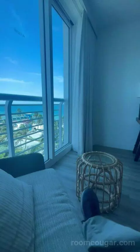 Guest Room, 2 Double, Partial Ocean View (#601) view picture #9