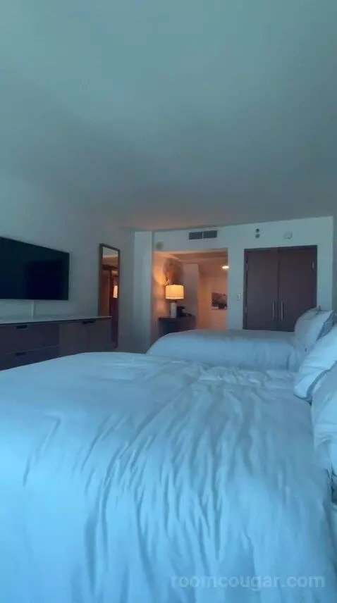 Guest Room, 2 Double, Partial Ocean View (#601) bed picture #6