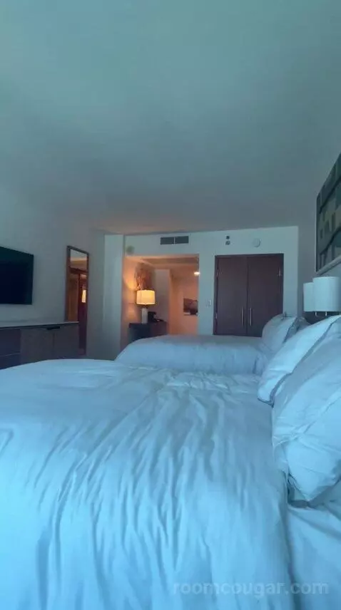 Guest Room, 2 Double, Partial Ocean View (#601) bed picture #7