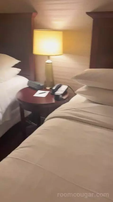Double Room with Two Queen Beds (#1524) bed picture #8