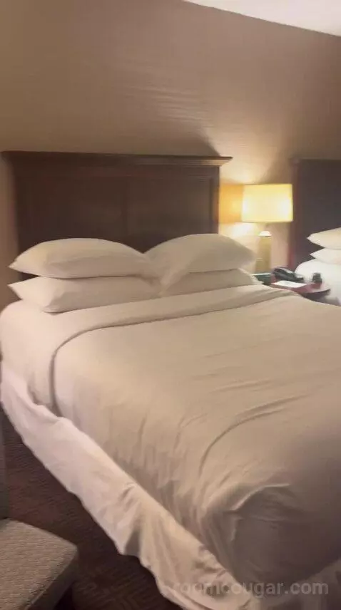 Double Room with Two Queen Beds (#1524) bed picture #5