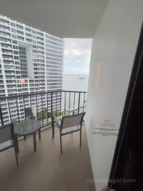 Queen Room with Two Queen Beds and Pool View view picture #4