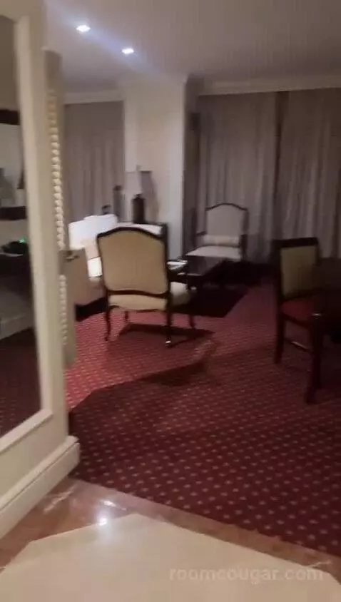 Deluxe, 1 Bedroom Junior Suite, 1 King, City View, Whirlpool (#1042) bed picture #1