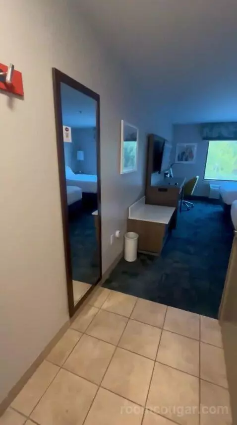 Standard (#315) bed picture #1