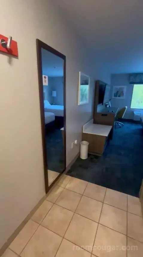 Standard (#315) bed picture #2