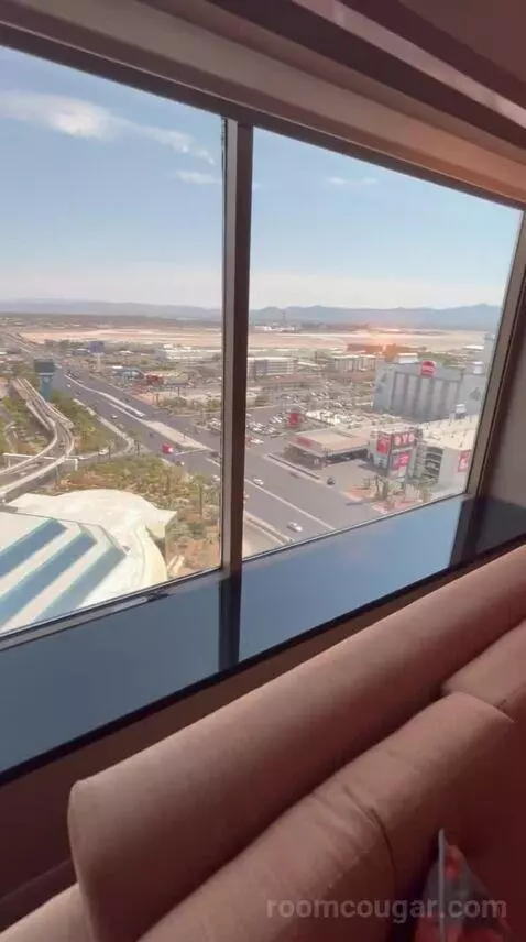 Executive King Suite + Grand Queen Room (#21-329) view picture #1