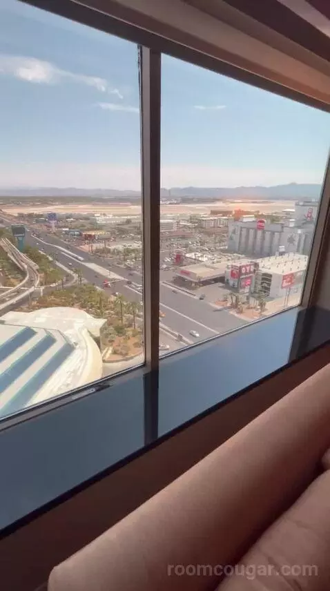 Executive King Suite + Grand Queen Room (#21-329) view picture #6