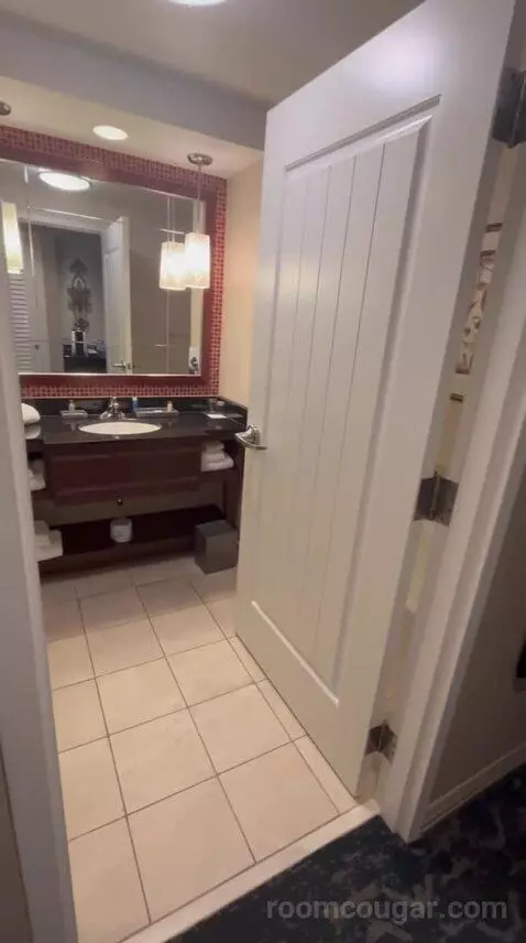 Guest Room, 2 Queen (#525) bathroom picture #6
