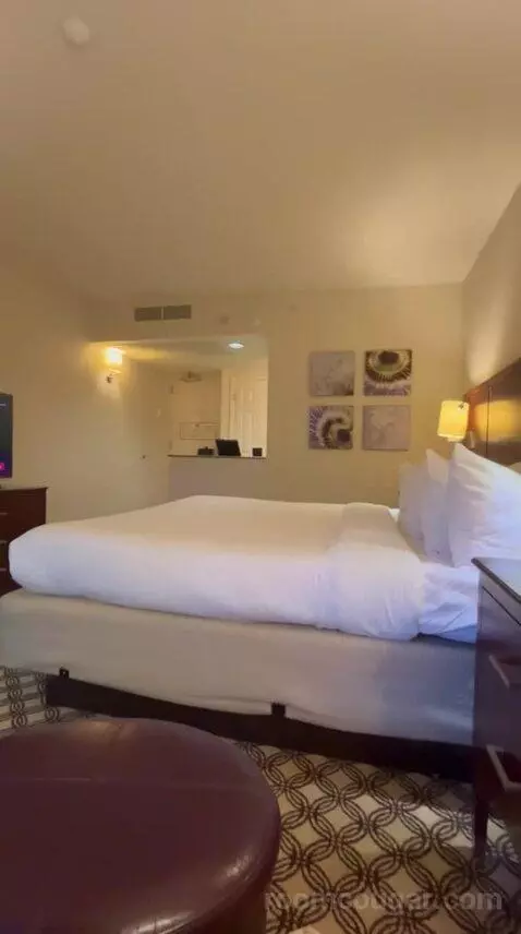 King Room - Concierge Level (#1511) bed picture #9