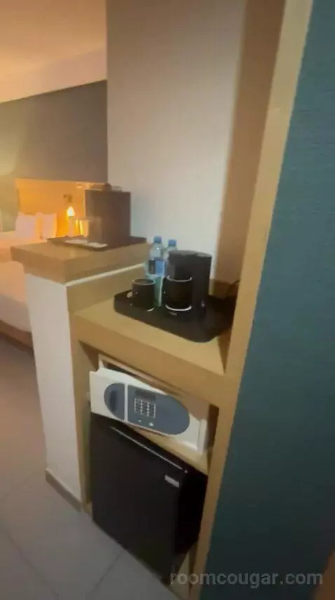 Standard Room with Two Double Beds and Airport Transfer (#310) bed picture #1