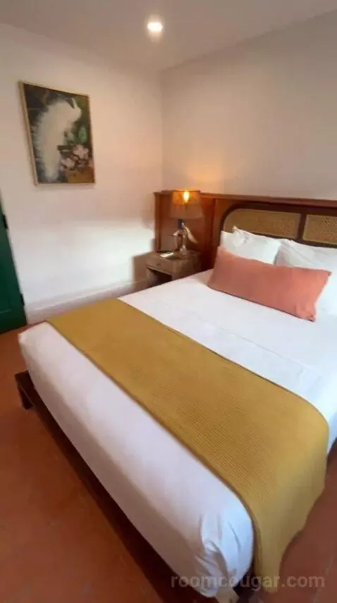 Standard Single Room (#321) bed picture #11