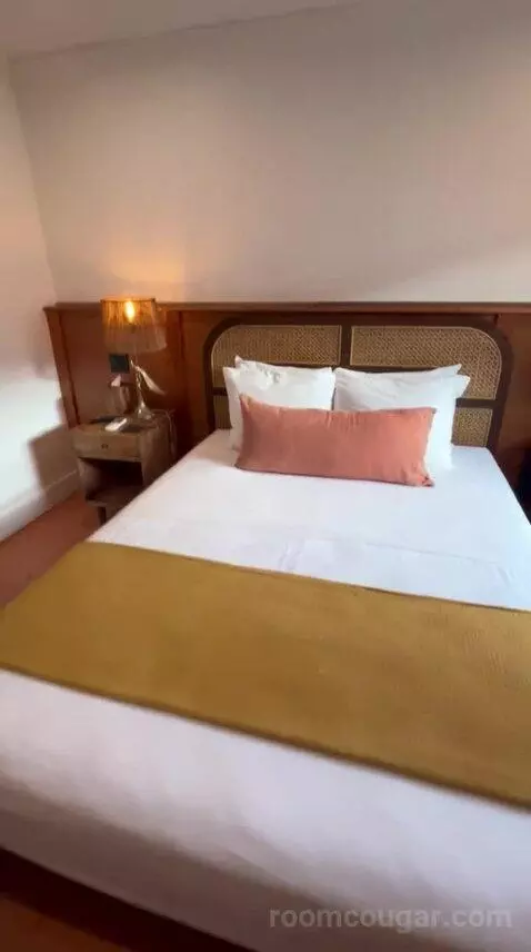 Standard Single Room (#321) bed picture #4