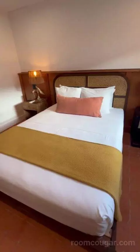 Standard Single Room (#321) bed picture #6