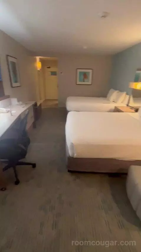 Quality Room, 2 Queen Beds (#1023) view picture #3