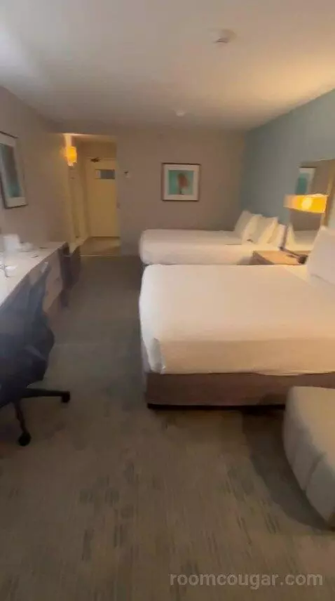 Quality Room, 2 Queen Beds (#1023) view picture #4