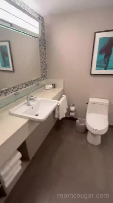 Quality Room, 2 Queen Beds (#1023) bathroom picture #6