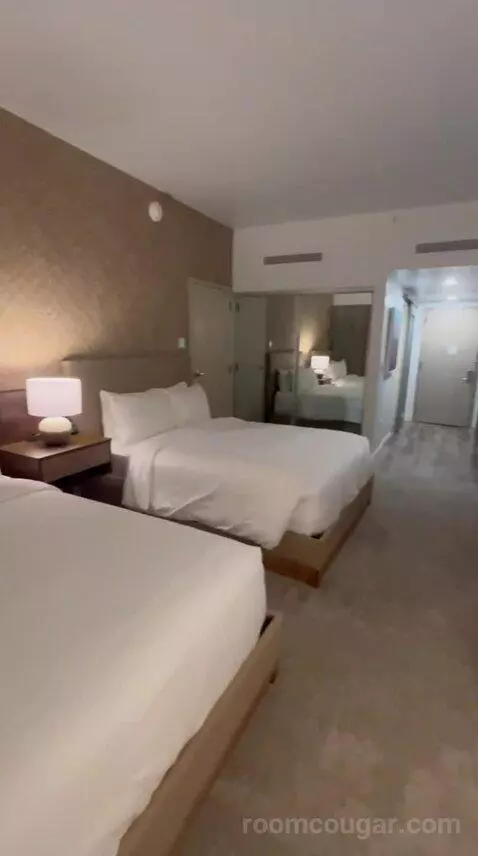Queen Studio Apartment with Ocean View (#215) bed picture #5