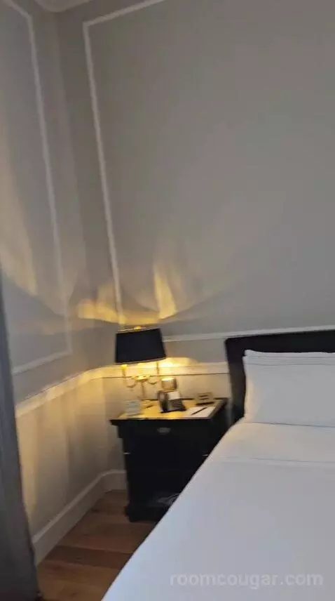 Superior Double Room with City View (#304) bed picture #4