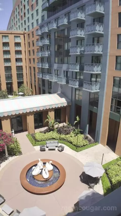 King with Balcony view picture #9