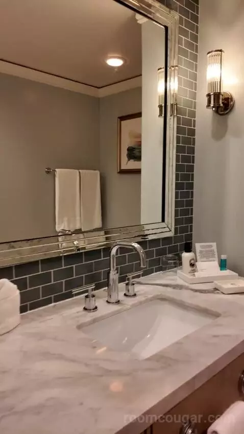 2 Double Beds with Balcony bathroom picture #7