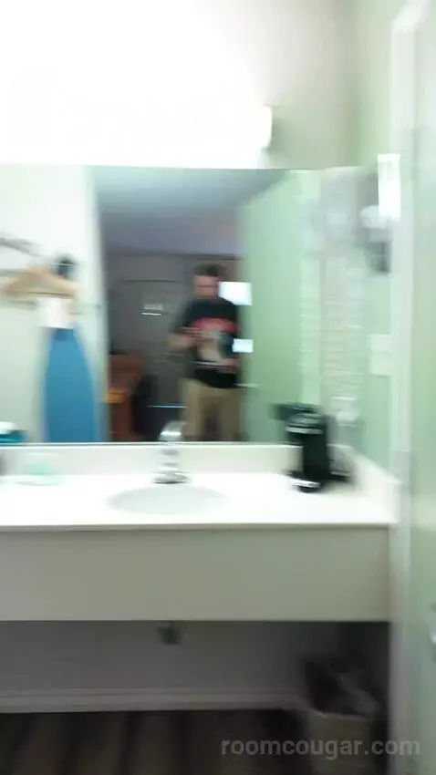 Queen Room with Two Queen Beds bathroom picture #4