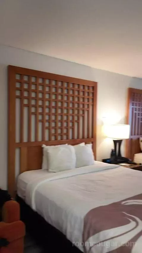 Queen Room with Two Queen Beds bed picture #11