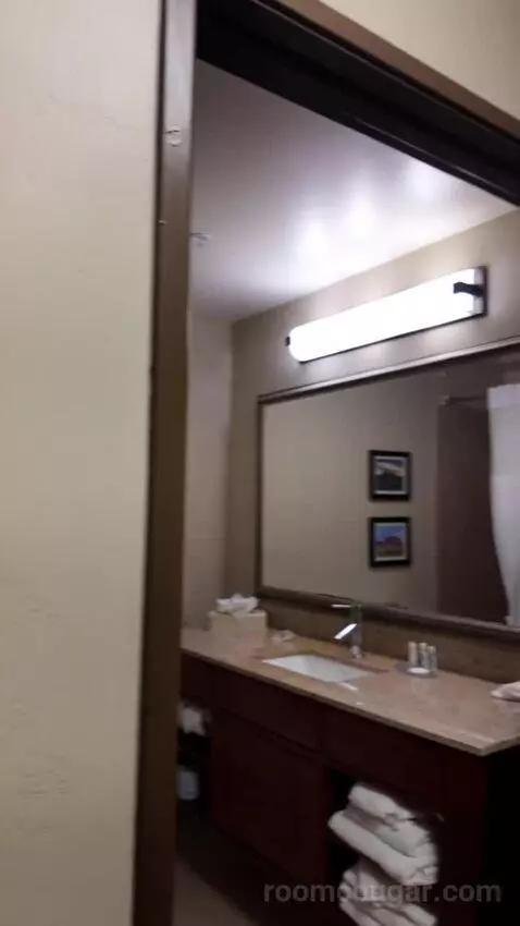 2 Doubles Room bathroom picture #4