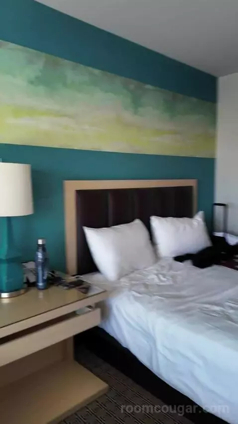 Grand Deluxe Double Queen Bed bed picture #6