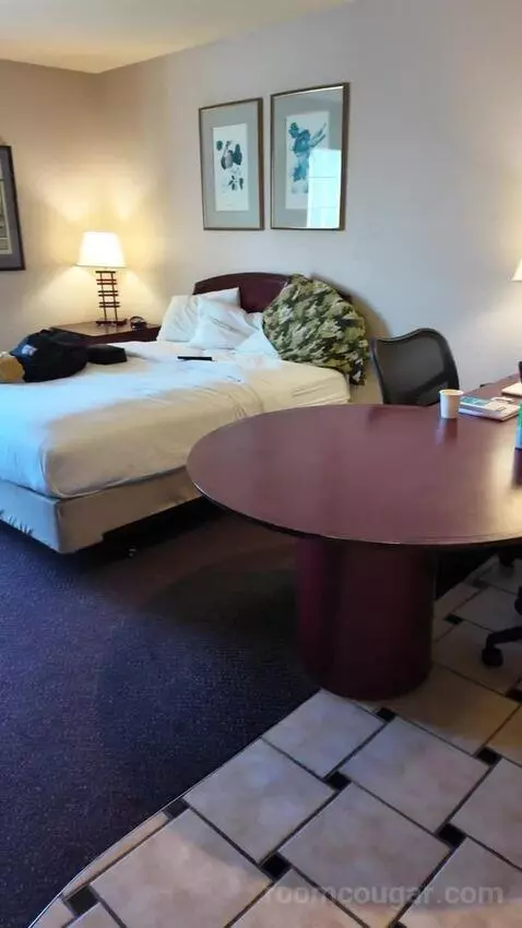Double Suite bed picture #2