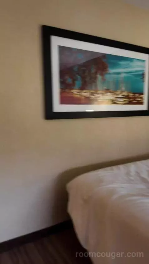 Queen Room with Two Queen Beds bed picture #9