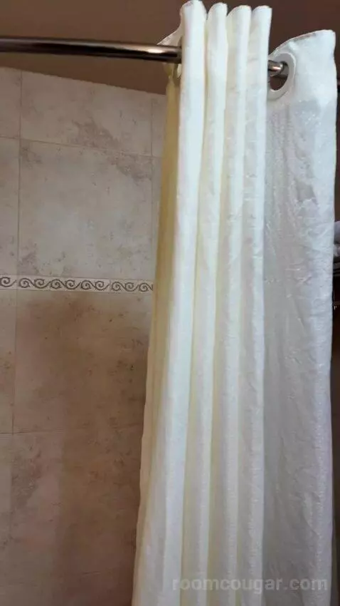 Deluxe Queen Room with Two Queen Beds bathroom picture #2