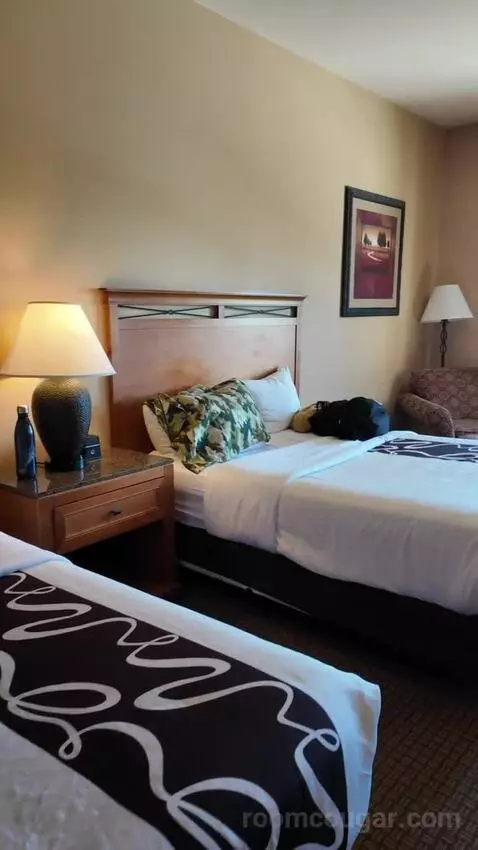 Deluxe Queen Room with Two Queen Beds bed picture #4