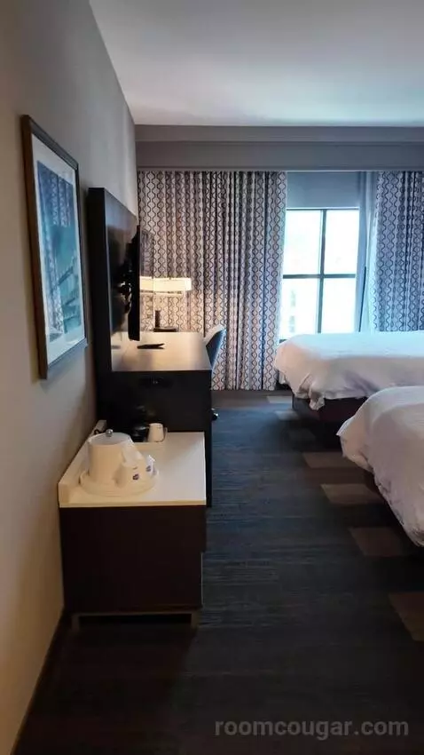 Queen Room with Two Queen Beds bed picture #2