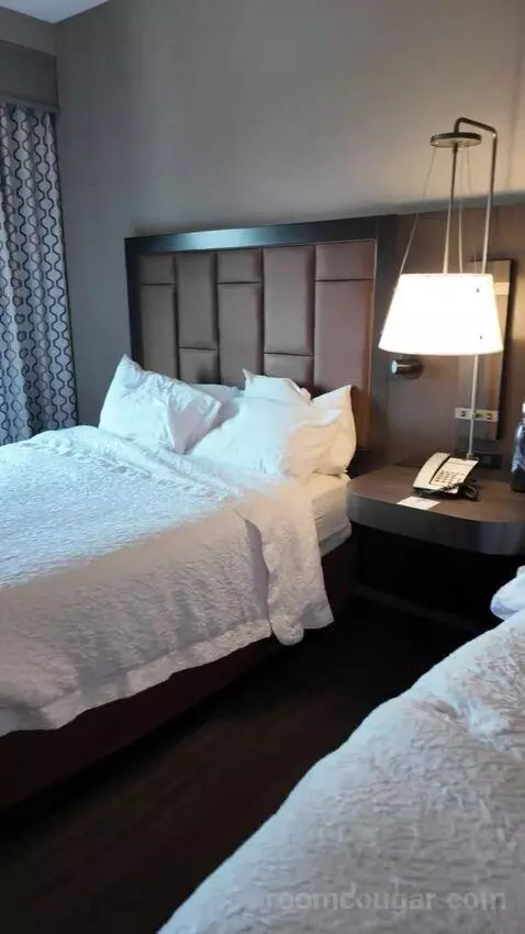 Queen Room with Two Queen Beds bed picture #4
