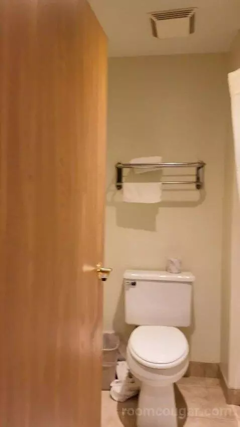 Standard bathroom picture #1