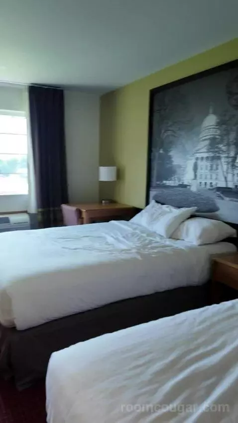 Standard bed picture #2