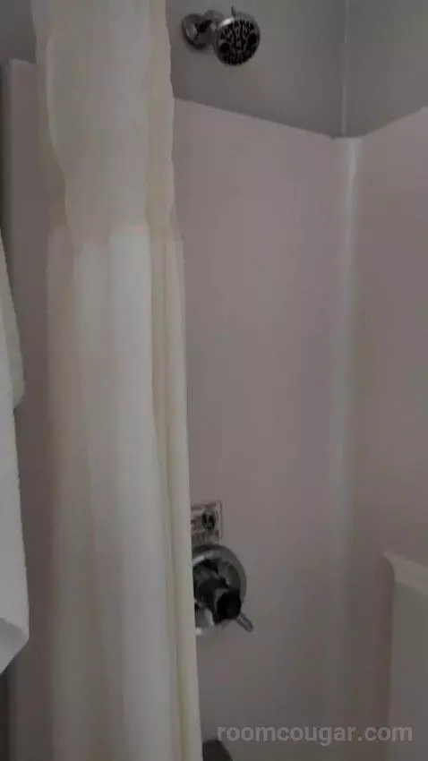 Efficiency Queen Suite with Two Queen Beds picture #19