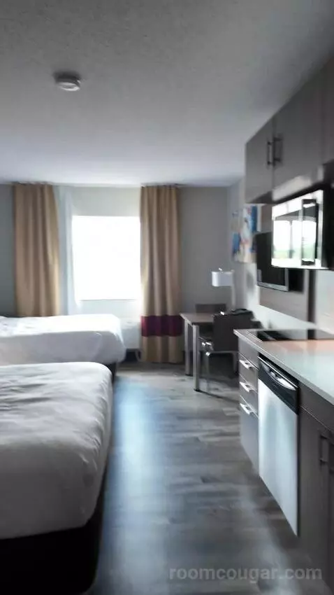 Efficiency Queen Suite with Two Queen Beds picture #20