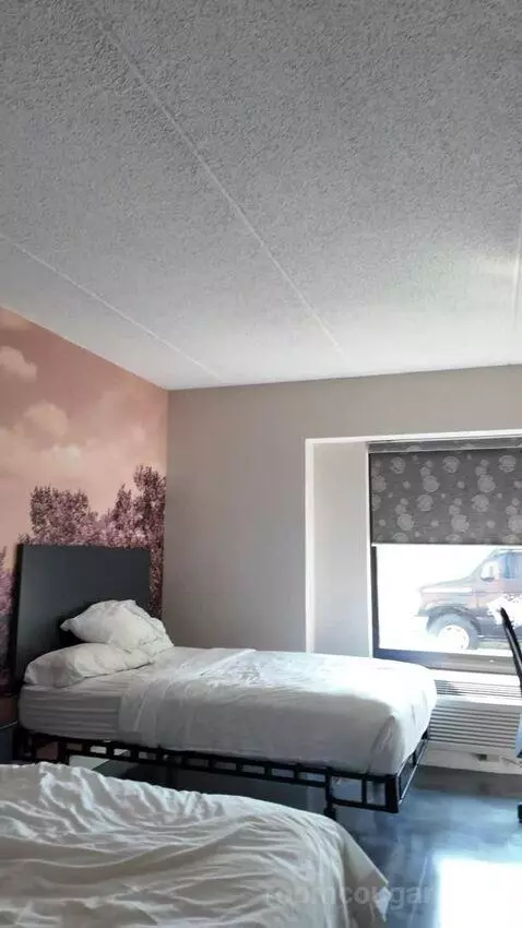 Double Queen Room bed picture #1