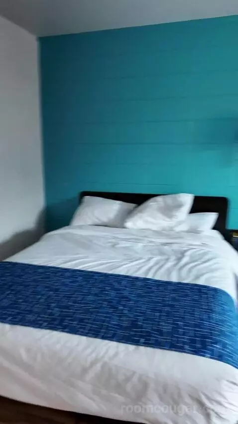 Suite with Two Queen Beds bed picture #8