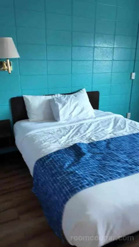 Suite with Two Queen Beds bed picture #3
