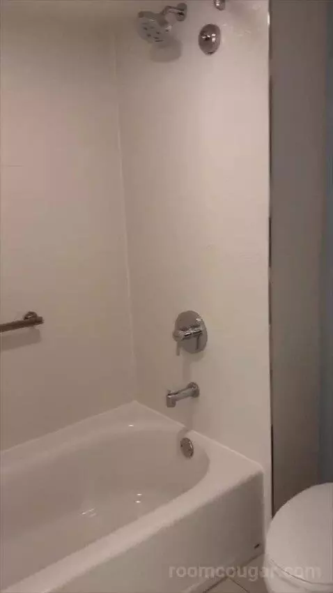 Guest Room, 2 Double, Resort View (Includes Early Entry To Disney Theme Parks) (#5131) bathroom picture #8